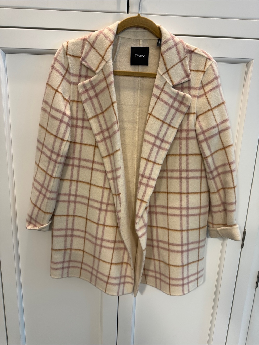 Theory Clairene Plaid open front Blazer in a wool blend.
